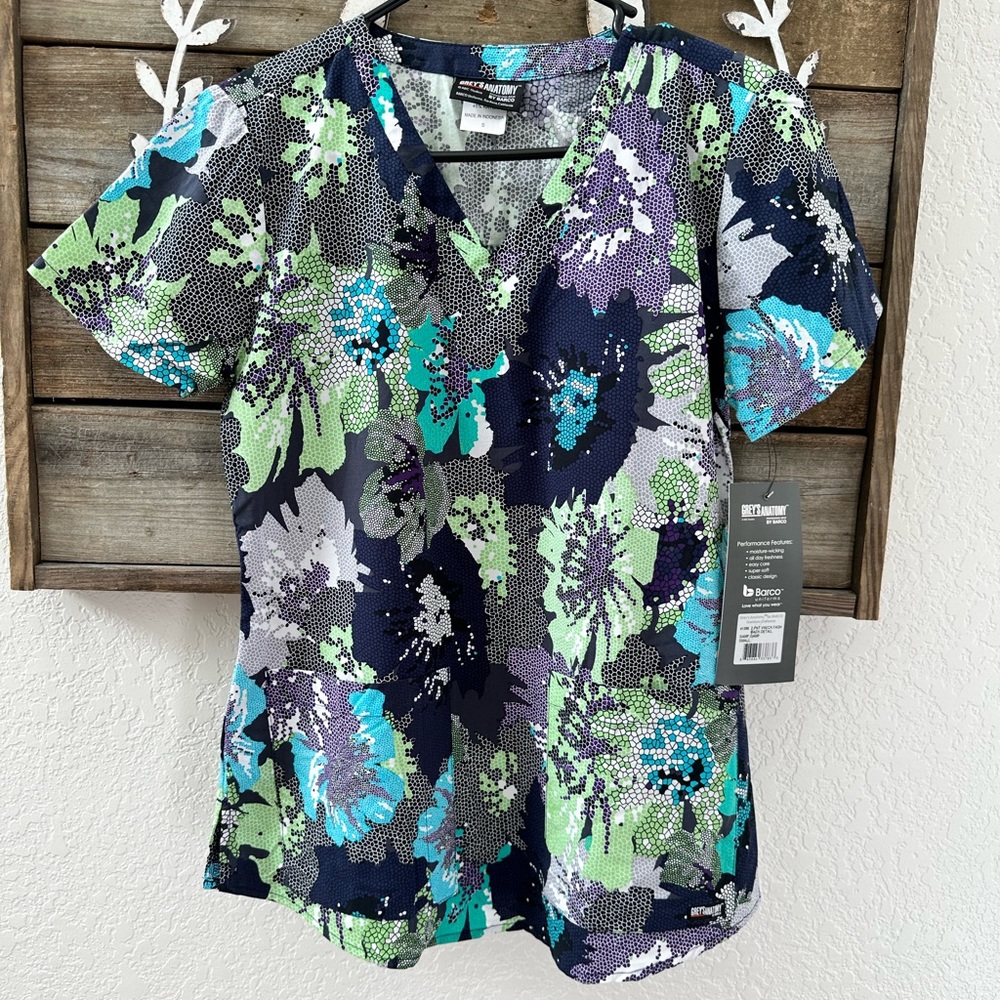 Grey’s Anatomy patterned print navy‎ scrub top pockets S NWT